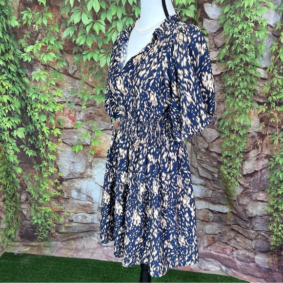 THML Navy and Tan Shirred Waist Puff Sleeve Midi Dress, S - Picture 5 of 13